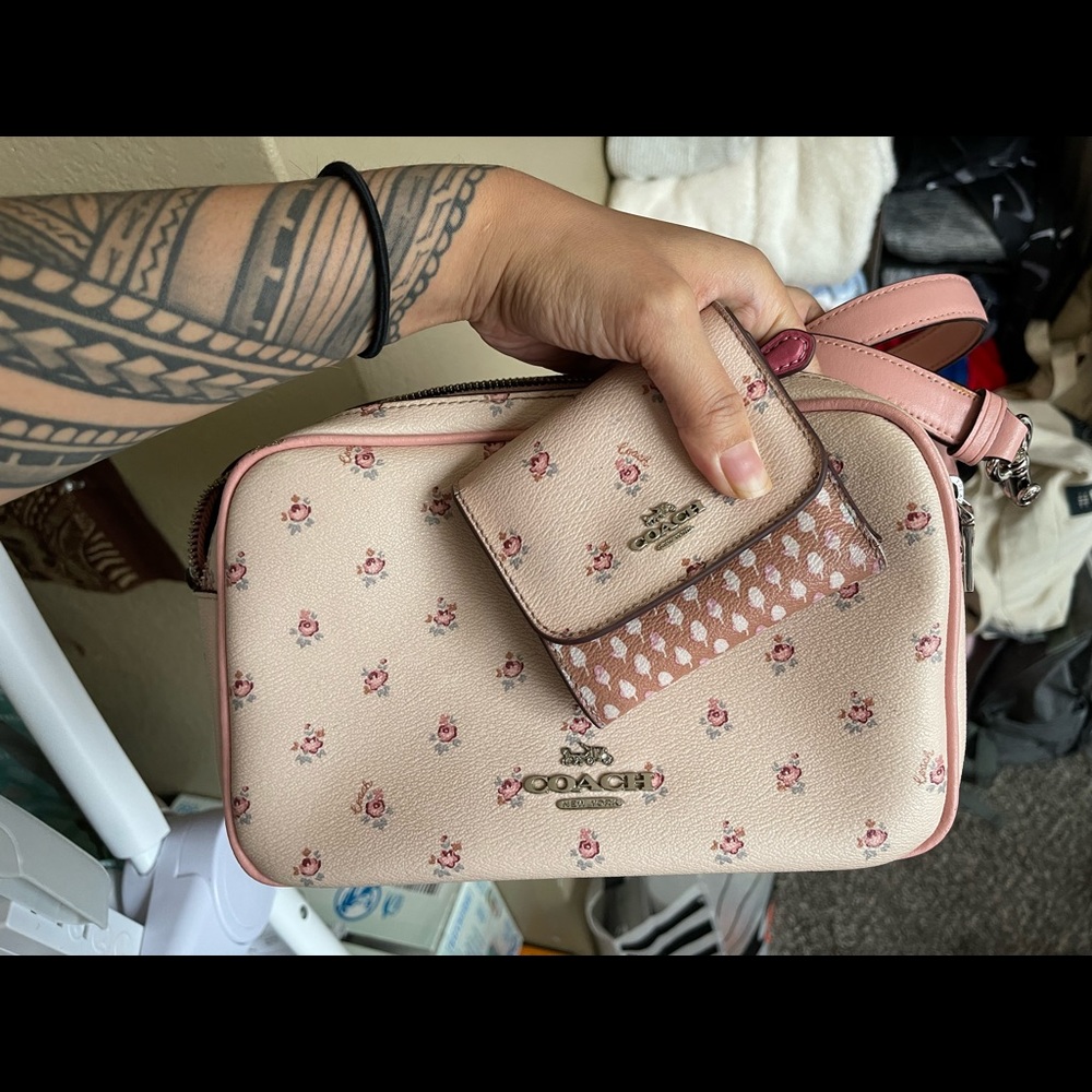Coach Floral Set